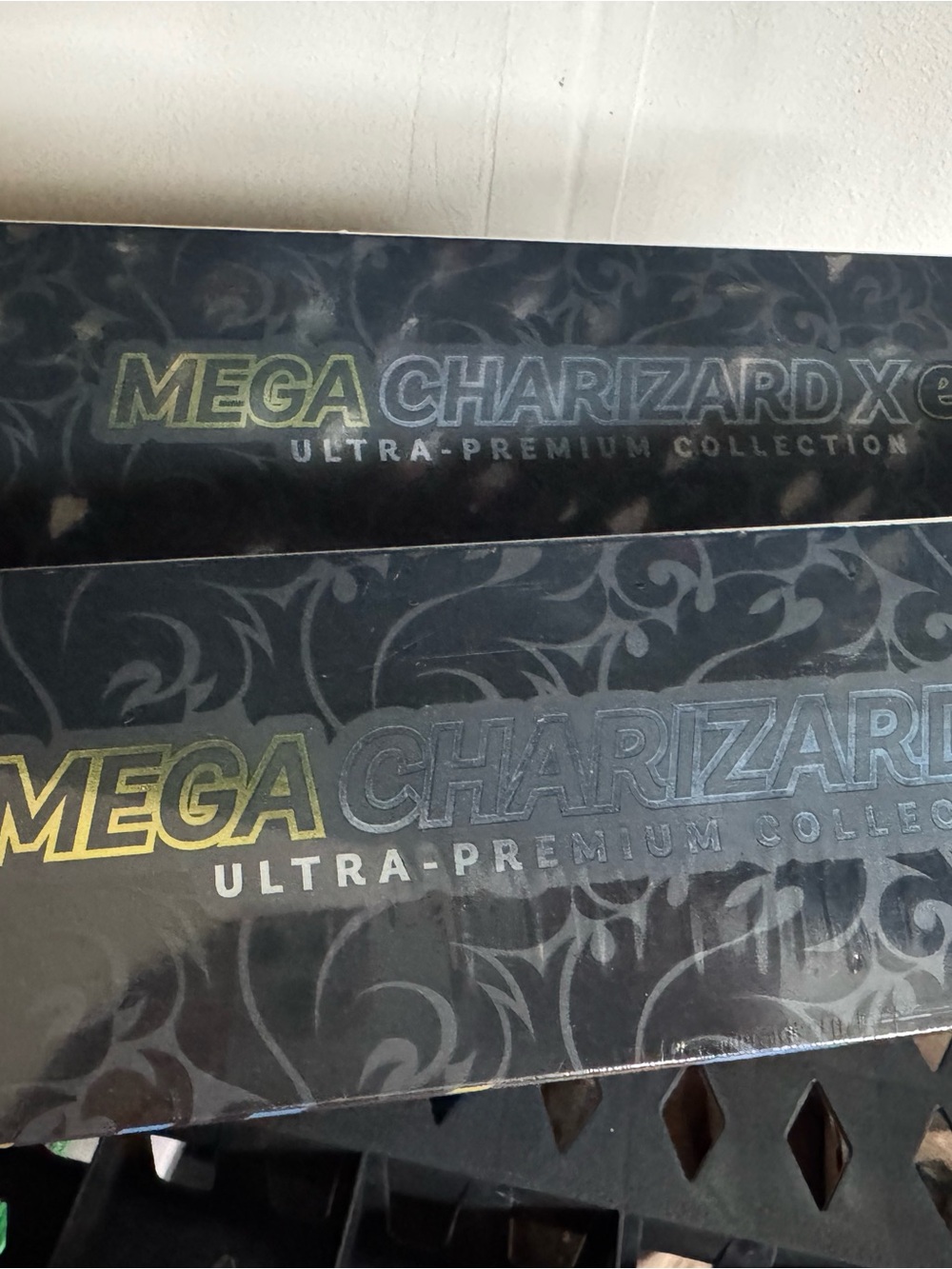 Pokemon TCG Mega Charizard - Blue and Gold 01 unopened box - Picture 3 of 4